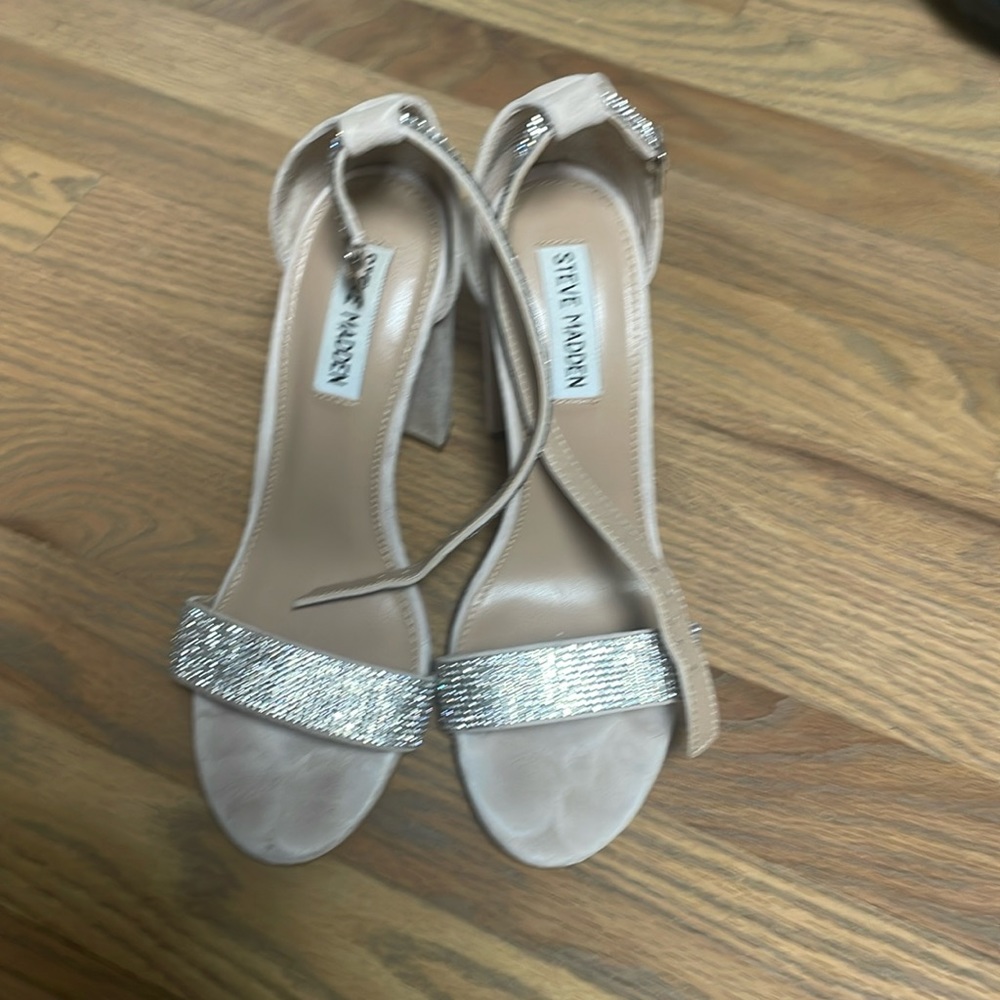 Only worn once for my daughters wedding.